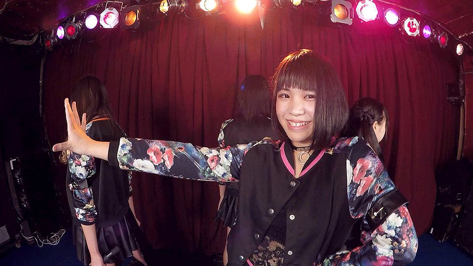 Underground Idols; Cute Japanese Idols VR Idol Show Slideshow