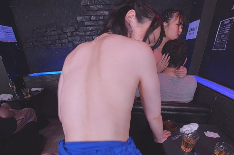 Big Tit Pub (G-cup and above!!) Part 2; Japanese uncensored big boobs threesome fmf Slideshow
