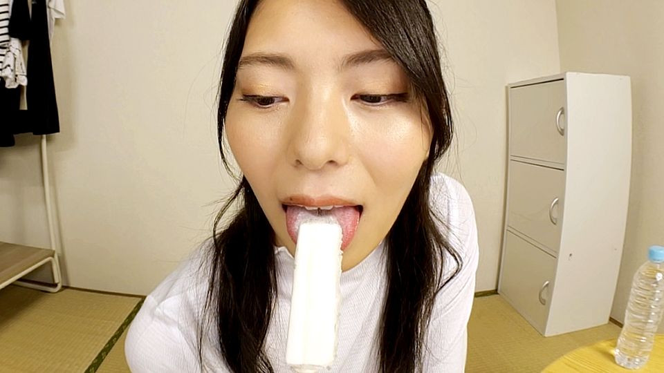 Apartment Days! Chiaki Narumi Act 1; Cute and Spunky Japanese Girl Softcore Non-Nude Slideshow