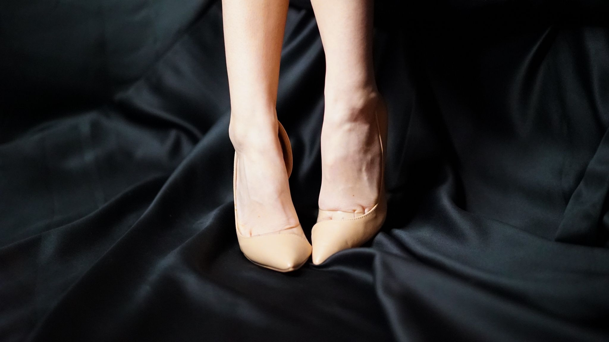 Sexy, Flexible, Self Toe-Sucker - Petite Blonde Foot Fetish Slideshow