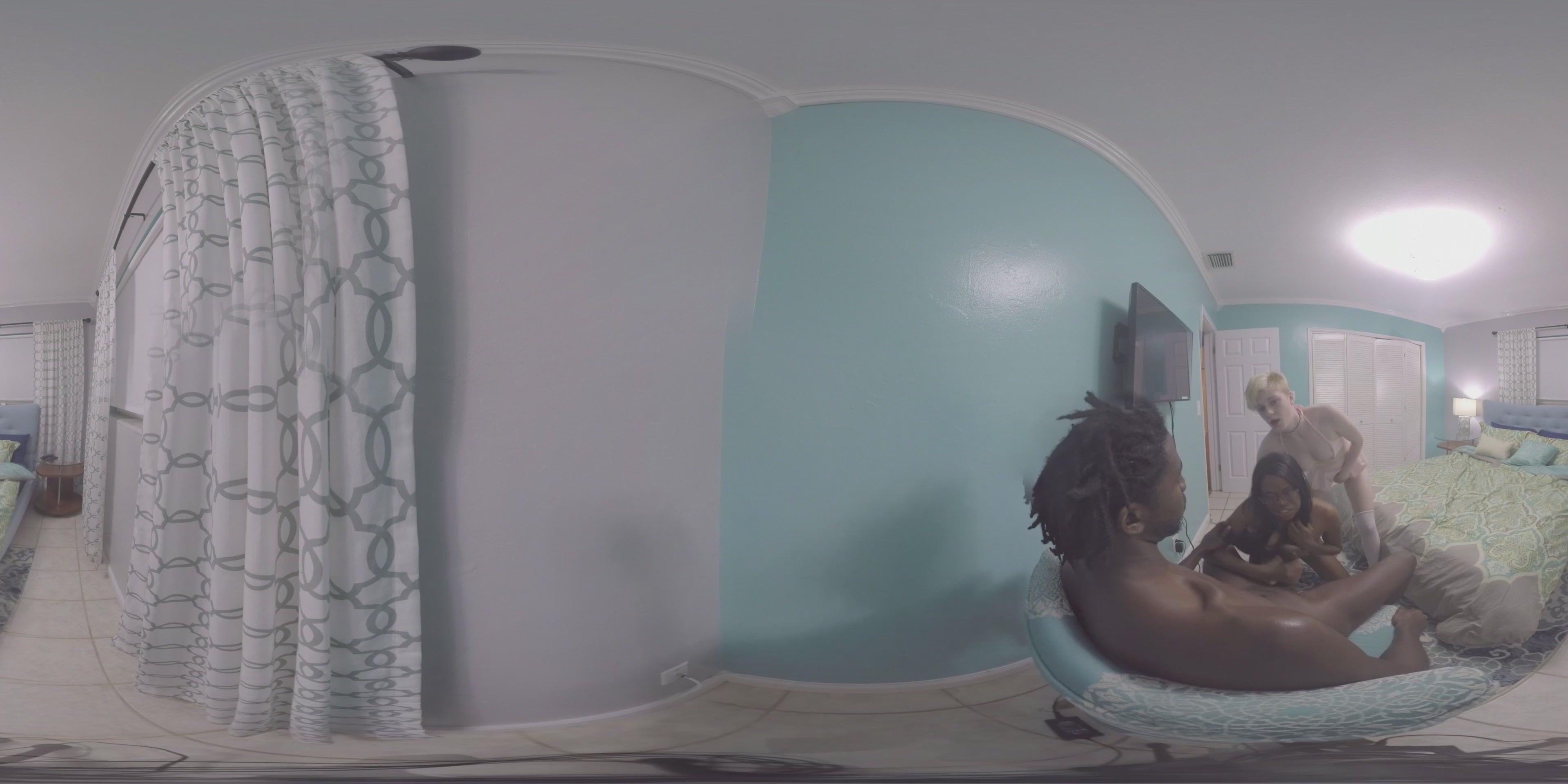 Interracial Threesome - FFM Group Sex in a Tub Slideshow