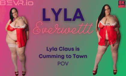 Lyla Claus is Cumming to Town Slideshow