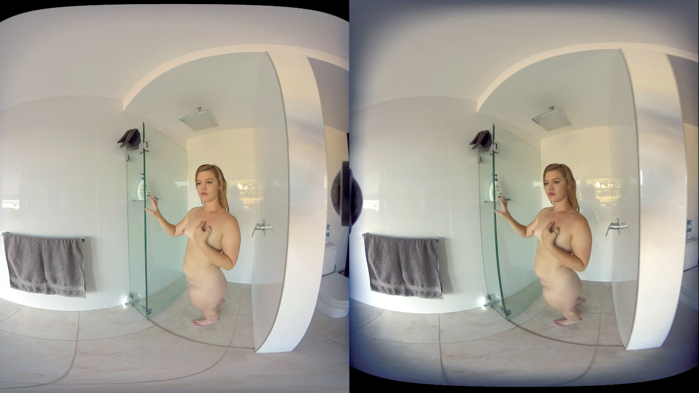 Lana Solo - Blonde Thick Shower Slideshow