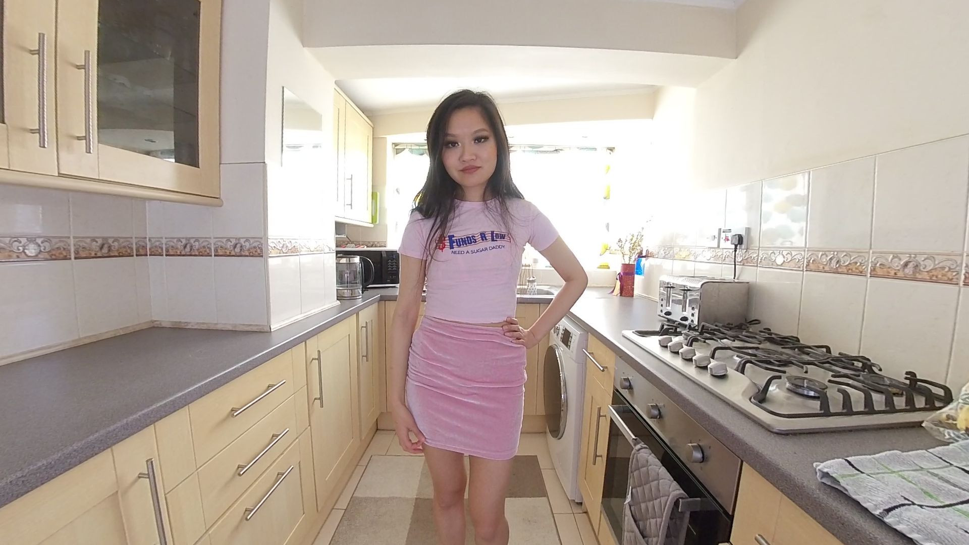 Louisa Lu, Can't Pay The Rent - Cute Asian Teen Solo Slideshow