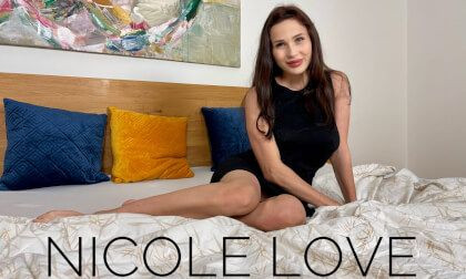 Solo Show With Nicole Love Slideshow