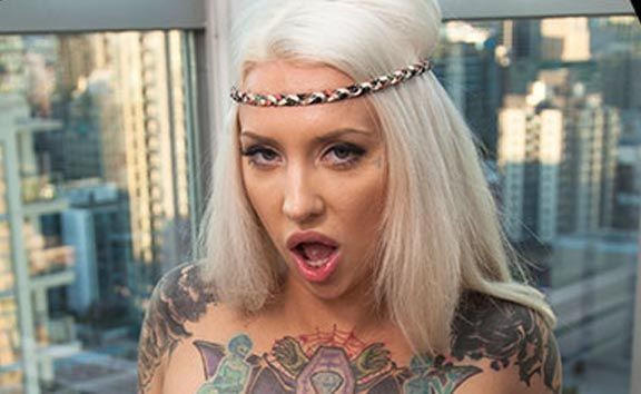 Music Festival Babe - Big Tits Tattoos Hardcore Slideshow